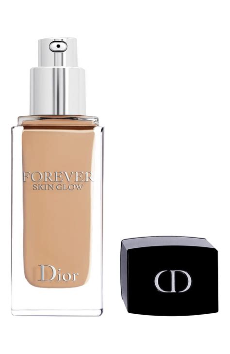 Тональный крем Dior 